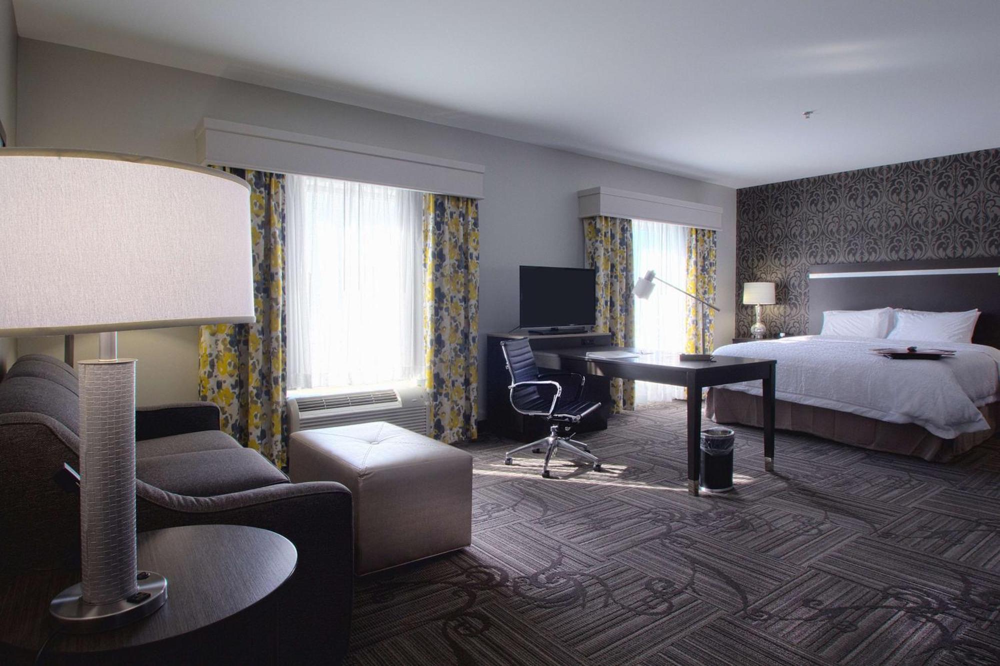 Hampton Inn & Suites Columbus/University Area Экстерьер фото